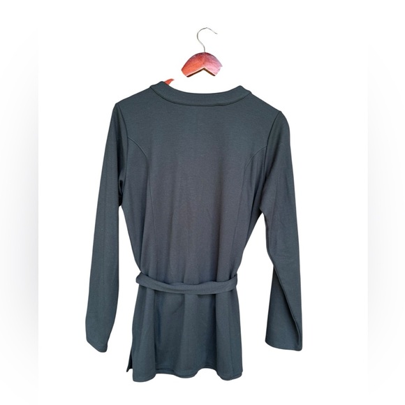 Eddie Bauer Women’s Black Buttoned V Neck Tie Waist Cardigan Size Medium - Picture 2 of 6